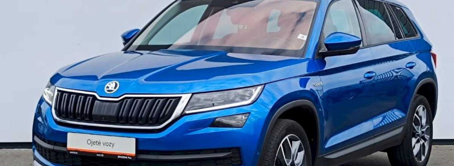 Podzimní akce ŠKODA Plus – zimní pneumatiky a bonusy až 10 000 Kč Podzimní akce ŠKODA Plus – zimní pneumatiky a bonusy až 10 000 Kč