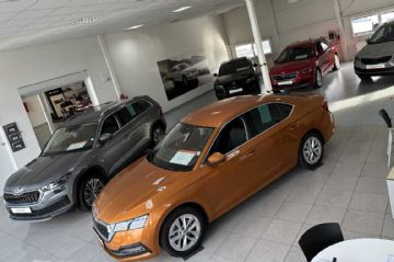 Hledáte skladová auta ihned k odběru v Plzni? AUTO CB vám je nabízí bez čekání