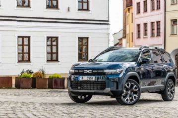 Nová Dacia Bigster s hybridem G-140: dostupná, úsporná, skladem